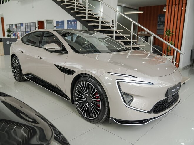 Avatr 12 2026, 0 km - 1.5 l - Bakı