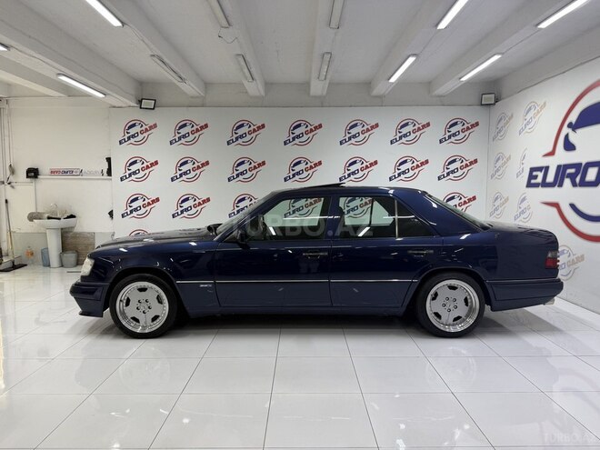 Mercedes 220 E 1995, 300,000 km - 2.2 l - Bakı