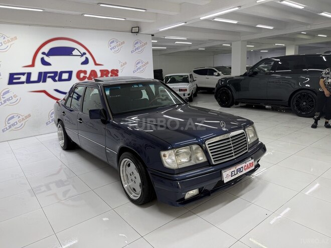 Mercedes 220 E 1995, 300,000 km - 2.2 l - Bakı