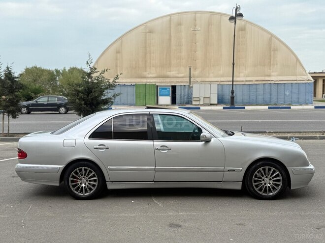 Mercedes E 320 2000, 255,363 km - 3.2 l - Bakı