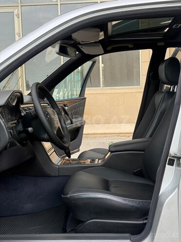 Mercedes E 320 2000, 255,363 km - 3.2 l - Bakı