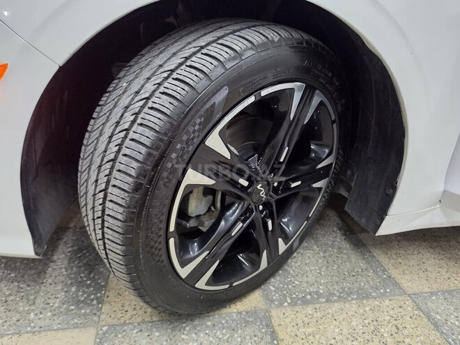 Kia K5 2022, 100,000 km - 1.6 л - Bakı