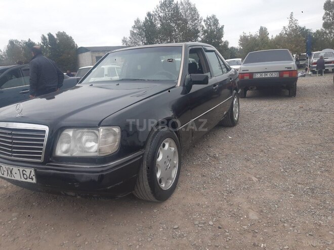 Mercedes 250 D 1994, 200,000 km - 2.5 l - Bakı