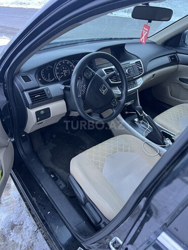 Honda Accord 2015, 270,000 km - 2.4 л - Qusar