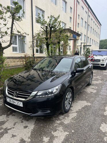 Honda Accord 2015, 270,000 km - 2.4 л - Qusar