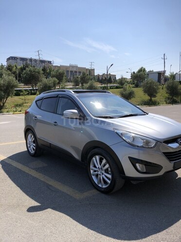 Hyundai Tucson 2011, 255,000 km - 2.0 л - Bakı