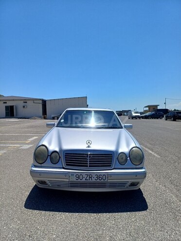 Mercedes E 240 1998, 376,235 km - 2.4 l - Bakı