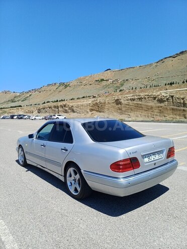 Mercedes E 240 1998, 376,235 km - 2.4 l - Bakı