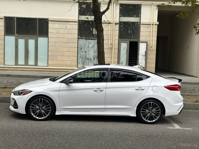 Hyundai Elantra 2017, 150,700 km - 1.6 l - Bakı