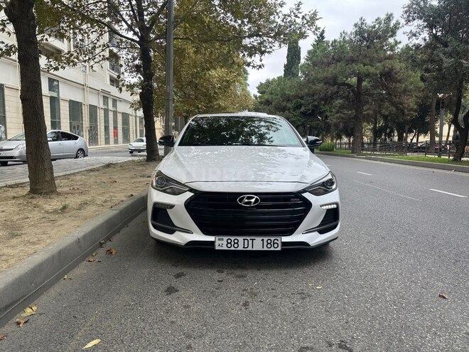 Hyundai Elantra 2017, 150,700 km - 1.6 l - Bakı