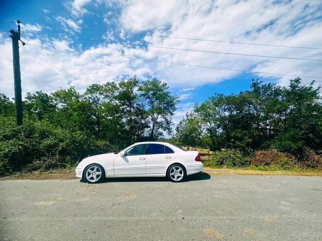 Mercedes E 350 2005, 389,421 km - 3.5 l - Zaqatala