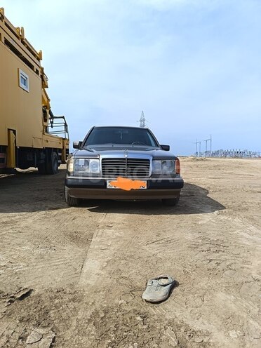 Mercedes 200 E 1991, 250,000 km - 2.0 l - Salyan