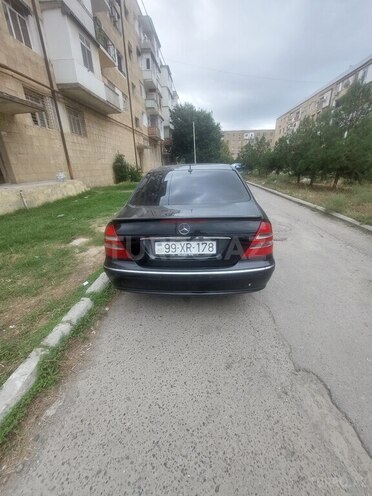 Mercedes E 240 2002, 383,000 km - 2.6 л - Şirvan