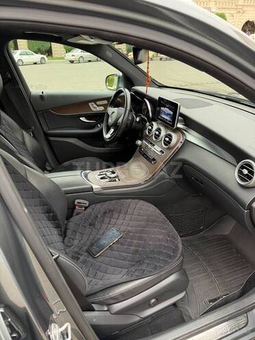 Mercedes GLC 300 4MATIC 2018, 182,000 km - 2.0 l - Gəncə