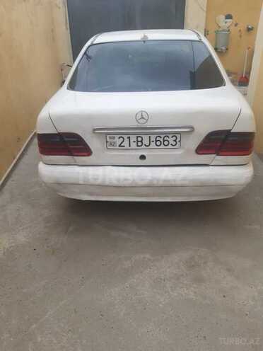 Mercedes E 220 1995, 345,000 km - 2.2 l - Bakı