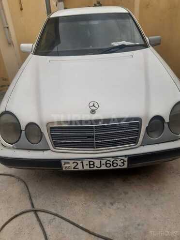 Mercedes E 220 1995, 345,000 km - 2.2 l - Bakı