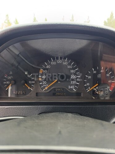 Mercedes C 200 1998, 294,600 km - 2.0 l - Yevlax