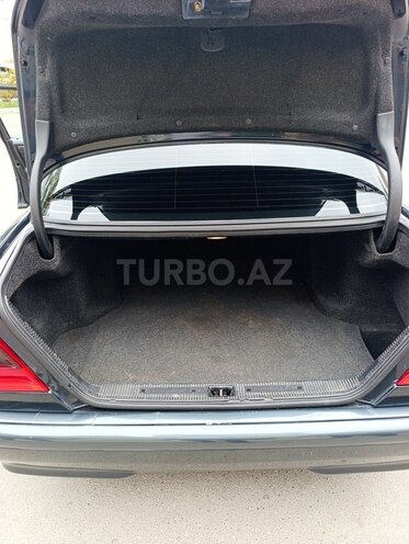 Mercedes C 200 1998, 294,600 km - 2.0 l - Yevlax