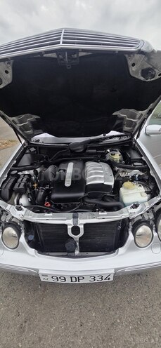 Mercedes E 270 2001, 280,825 km - 2.7 l - Bərdə