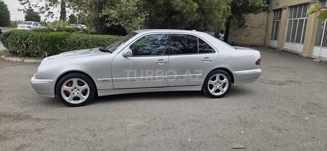 Mercedes E 270 2001, 280,825 km - 2.7 l - Bərdə