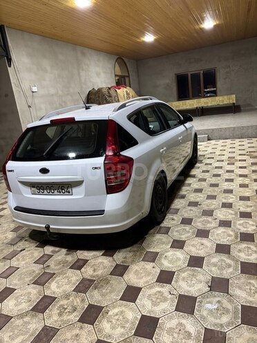 Kia Ceed 2008, 256,000 km - 1.6 l - Qusar
