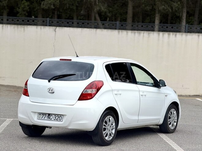 Hyundai i20 2011, 214,441 km - 1.4 л - Sumqayıt
