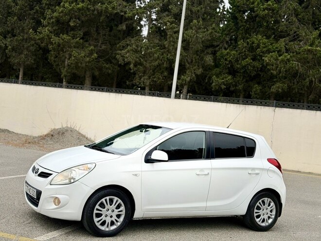 Hyundai i20 2011, 214,441 km - 1.4 л - Sumqayıt