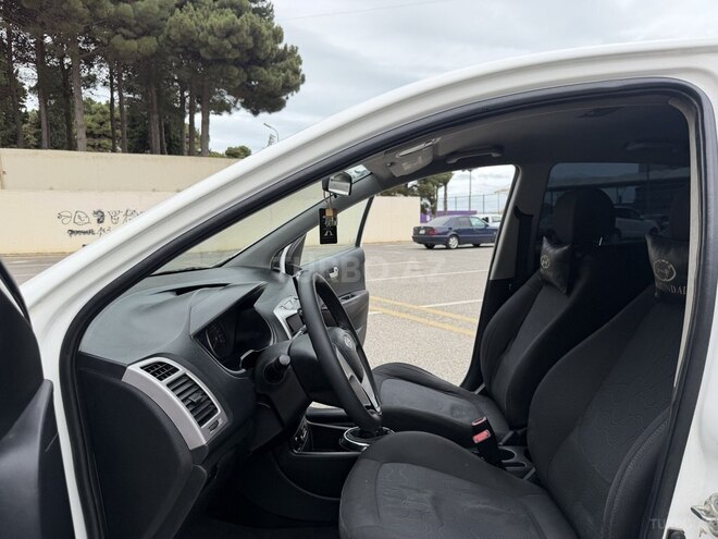 Hyundai i20 2011, 214,441 km - 1.4 л - Sumqayıt