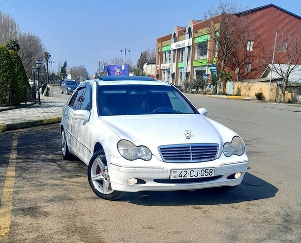 Mercedes C 180 2000, 328,154 km - 2.0 l - Lənkəran