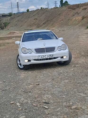 Mercedes C 180 2000, 328,154 km - 2.0 l - Lənkəran