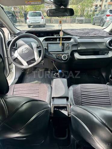 Toyota Aqua 2018, 158,000 km - 1.5 l - Bakı