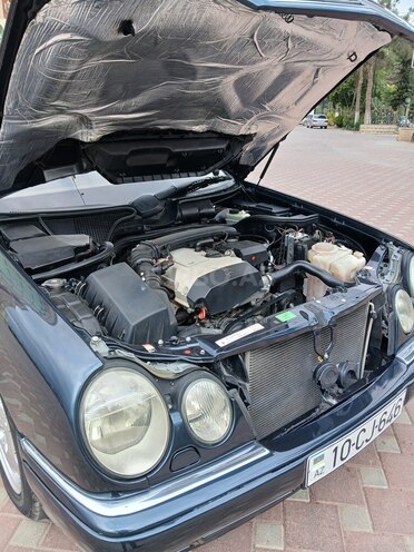 Mercedes E 230 1997, 488,395 km - 2.3 л - Şirvan