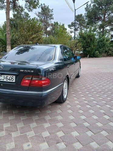 Mercedes E 230 1997, 488,395 km - 2.3 л - Şirvan