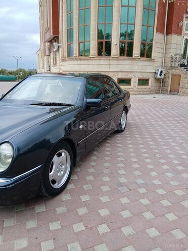 Mercedes E 230 1997, 488,395 km - 2.3 л - Şirvan