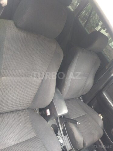 Toyota Corolla 2005, 295,549 km - 1.4 л - Bakı