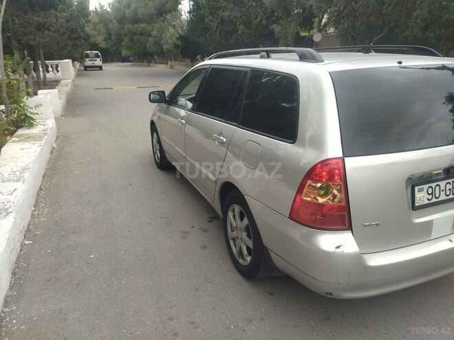 Toyota Corolla 2005, 295,549 km - 1.4 л - Bakı