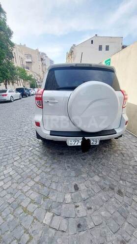 Toyota RAV4 2011, 365,000 km - 2.0 л - Bakı