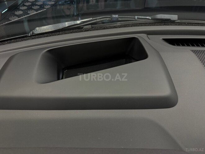Land Rover Defender 2023, 60,000 km - 3.0 l - Bakı