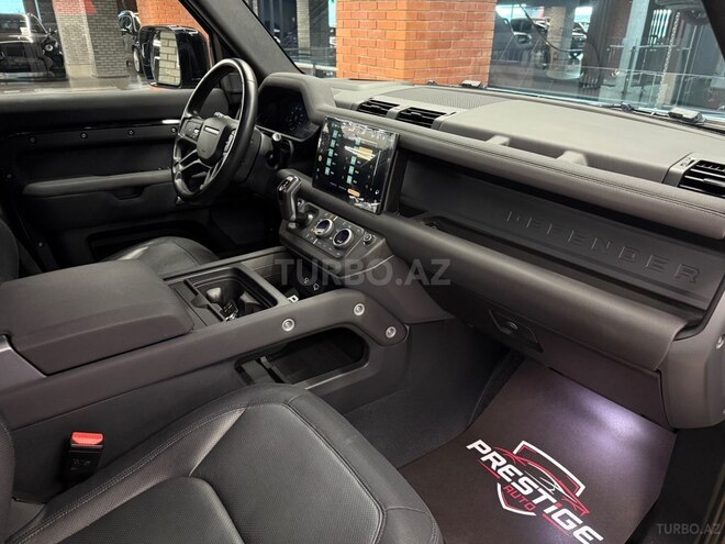 Land Rover Defender 2023, 60,000 km - 3.0 l - Bakı