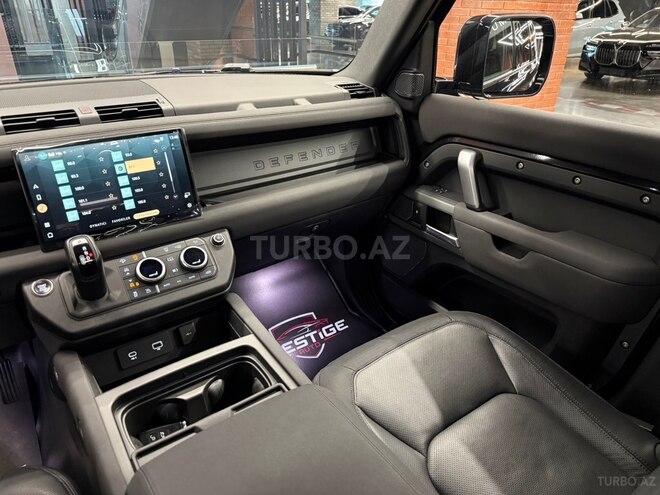 Land Rover Defender 2023, 60,000 km - 3.0 l - Bakı