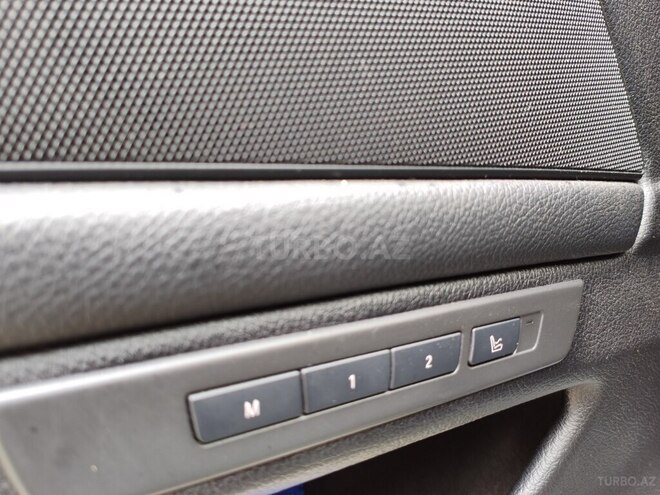 BMW  2010, 203,000 km - 2.0 l - Bakı