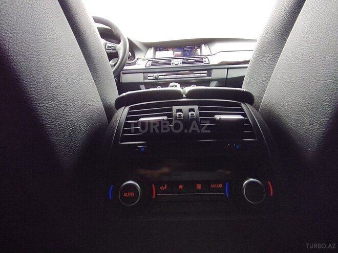 BMW  2010, 203,000 km - 2.0 l - Bakı