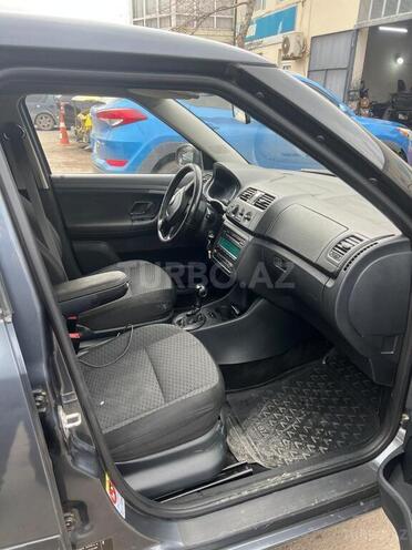 Skoda Fabia 2012, 231,778 km - 1.6 l - Bakı