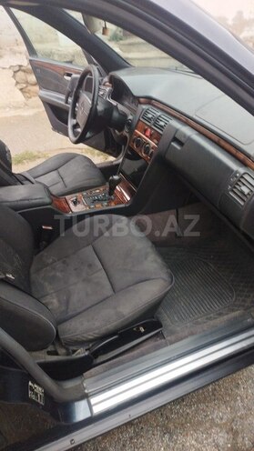 Mercedes E 240 1998, 370,000 km - 2.4 l - Bakı