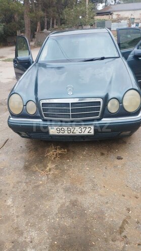 Mercedes E 240 1998, 370,000 km - 2.4 l - Bakı