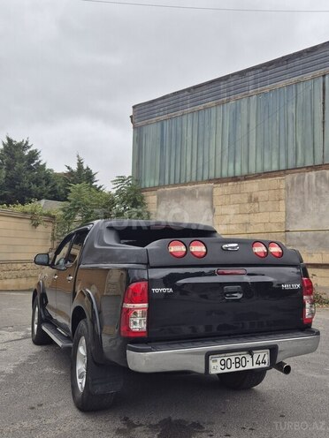 Toyota Hilux 2007, 260,000 km - 3.0 l - Bakı
