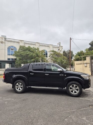 Toyota Hilux 2007, 260,000 km - 3.0 l - Bakı
