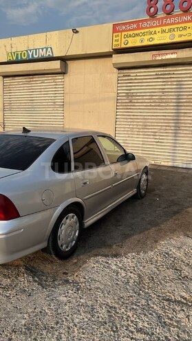 Opel Vectra 1999, 240,000 km - 1.8 l - Bakı