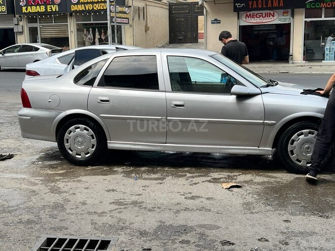 Opel Vectra 1999, 240,000 km - 1.8 l - Bakı