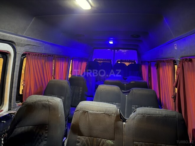 Mercedes Sprinter 313 2000, 432,000 km - 2.5 л - Şirvan
